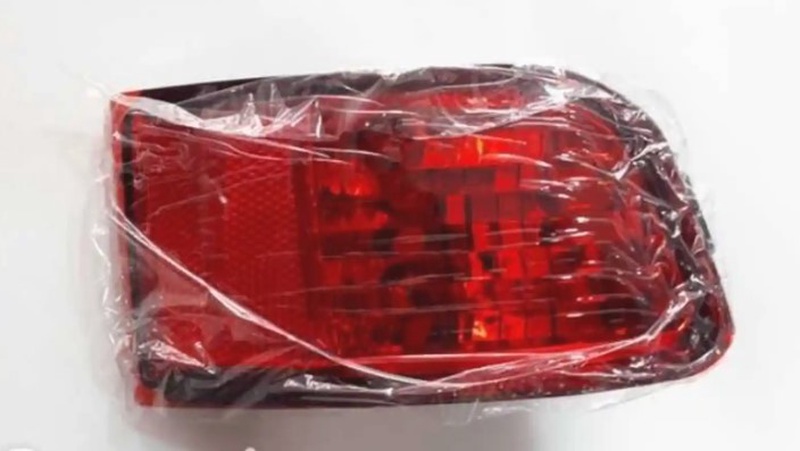 Катафот на задний бампер от Toyota Prado 1
